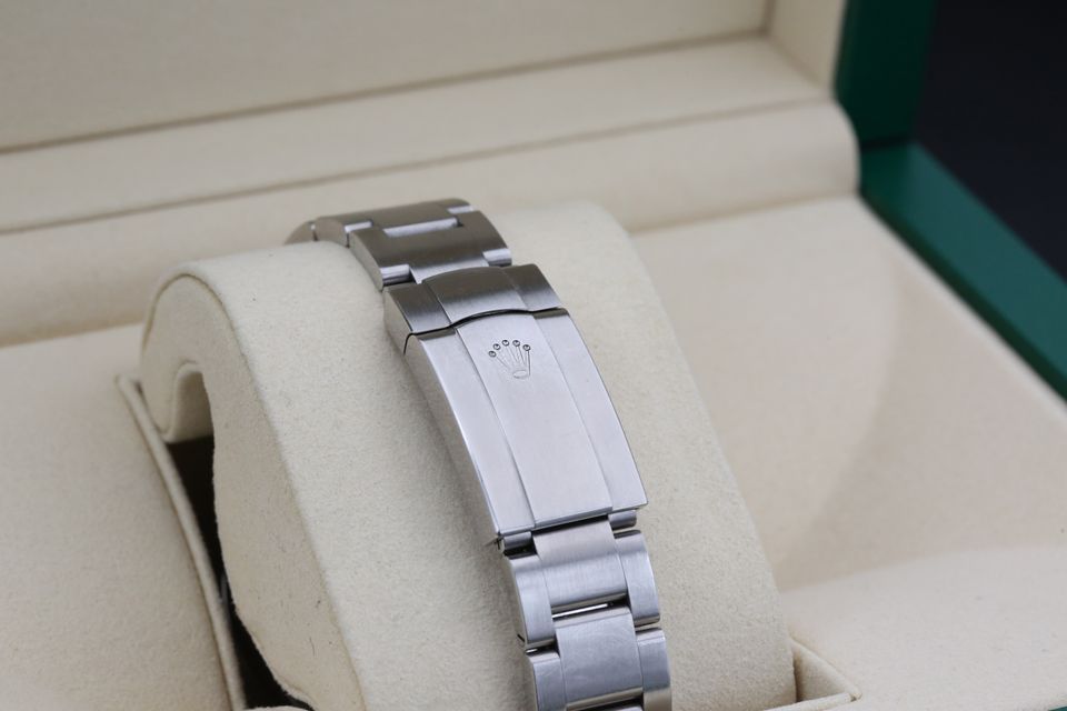 Rolex Oyster Perpetual 41 134300 Image 3
